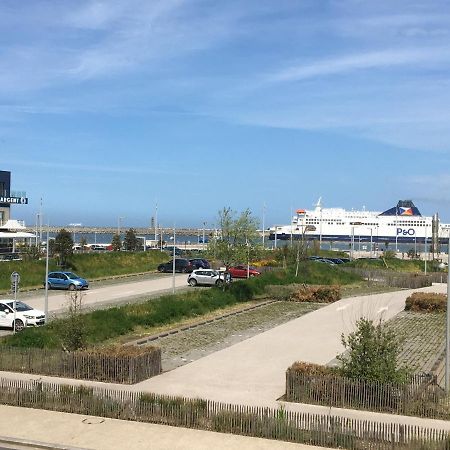 Escale marine à Calais 4 étoiles Exterior foto