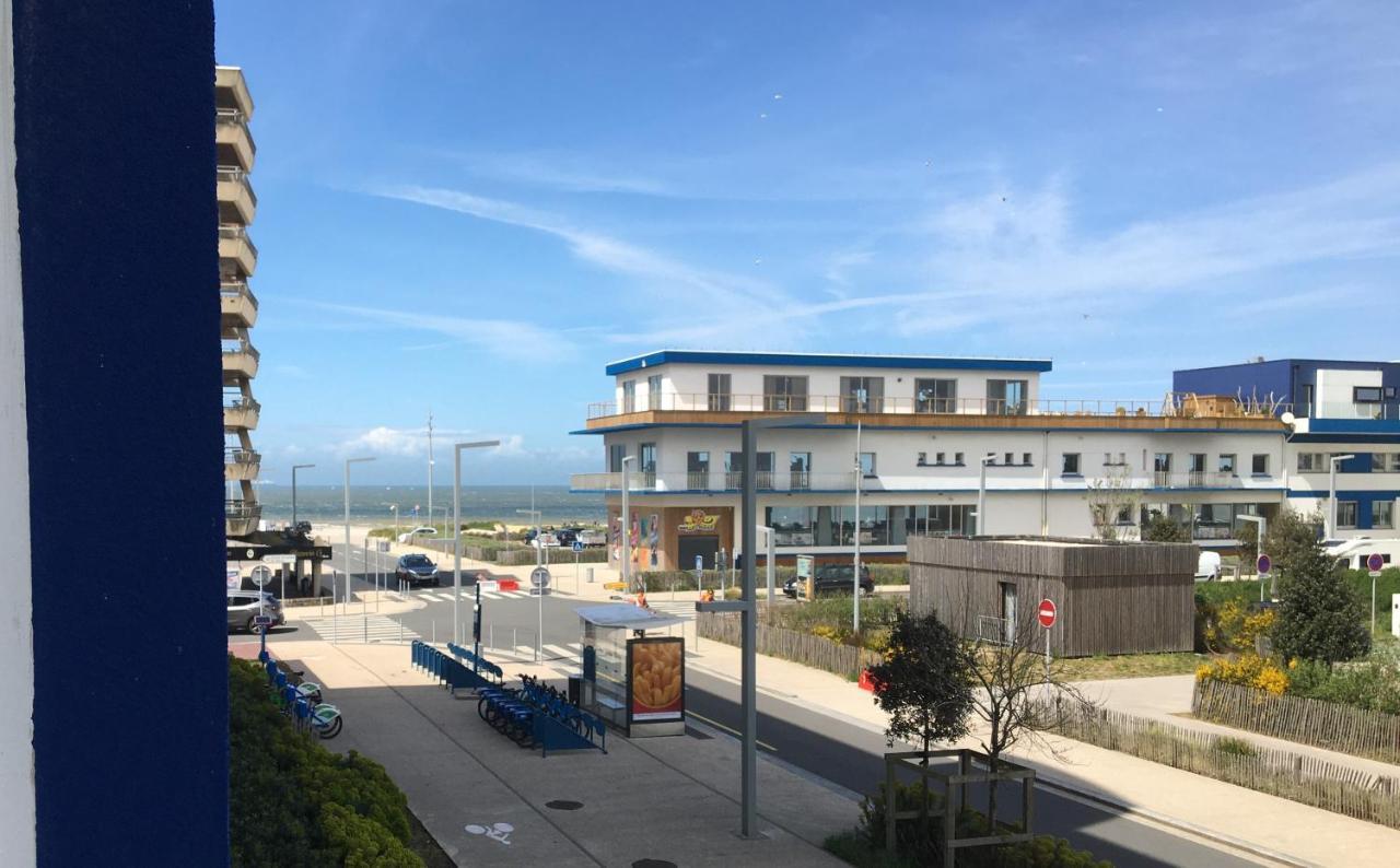 Escale marine à Calais 4 étoiles Exterior foto
