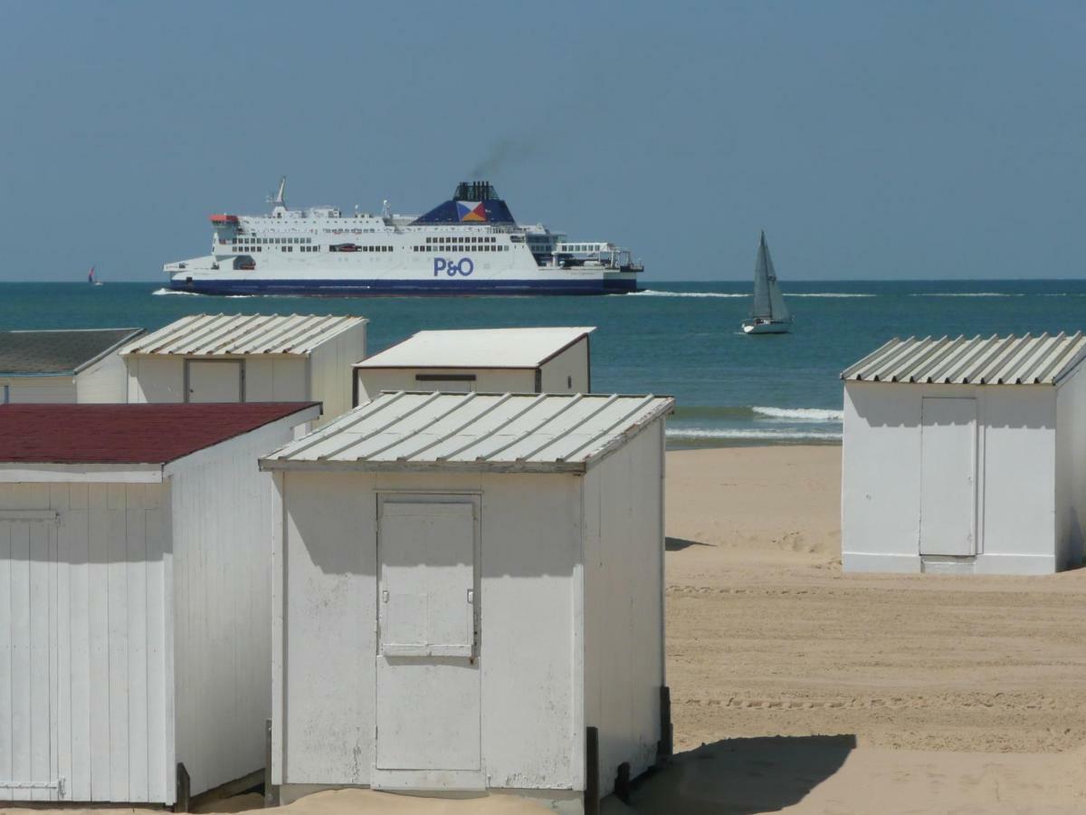 Escale marine à Calais 4 étoiles Exterior foto